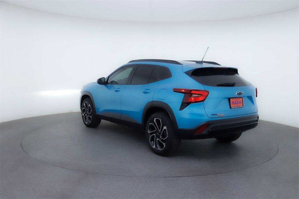 Used 2025 Chevrolet Trax RS w/ Driver Confidence Package image 4