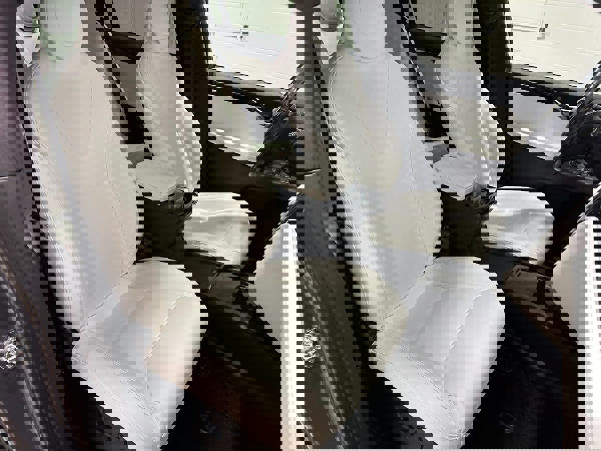 Used 2019 Tesla Model X image 15