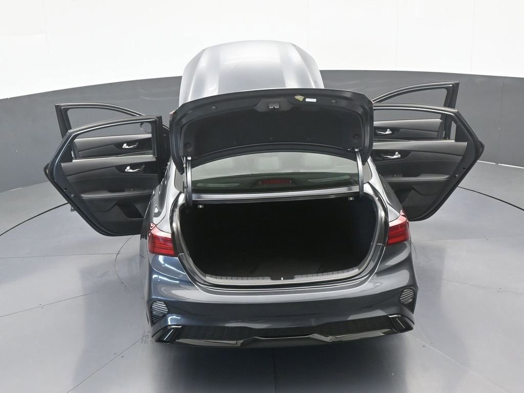 Used 2024 Kia Forte GT-Line image 31