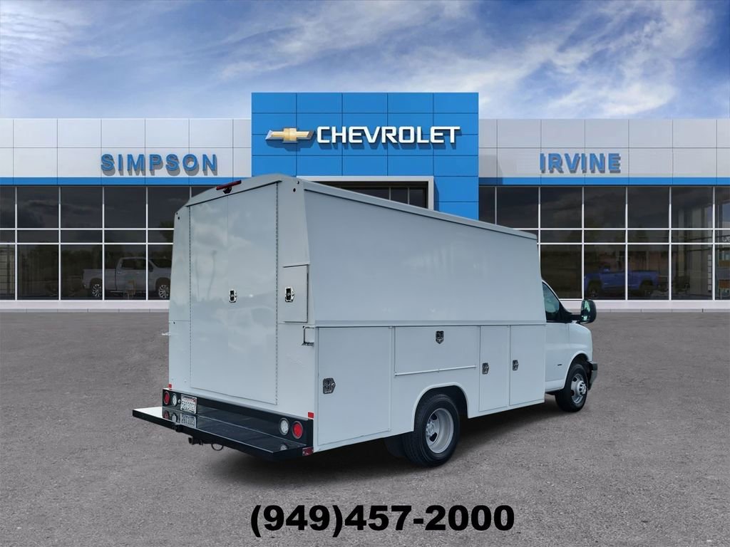 Used 2021 Chevrolet Express 3500 w/ Power Convenience Package RWD image 8