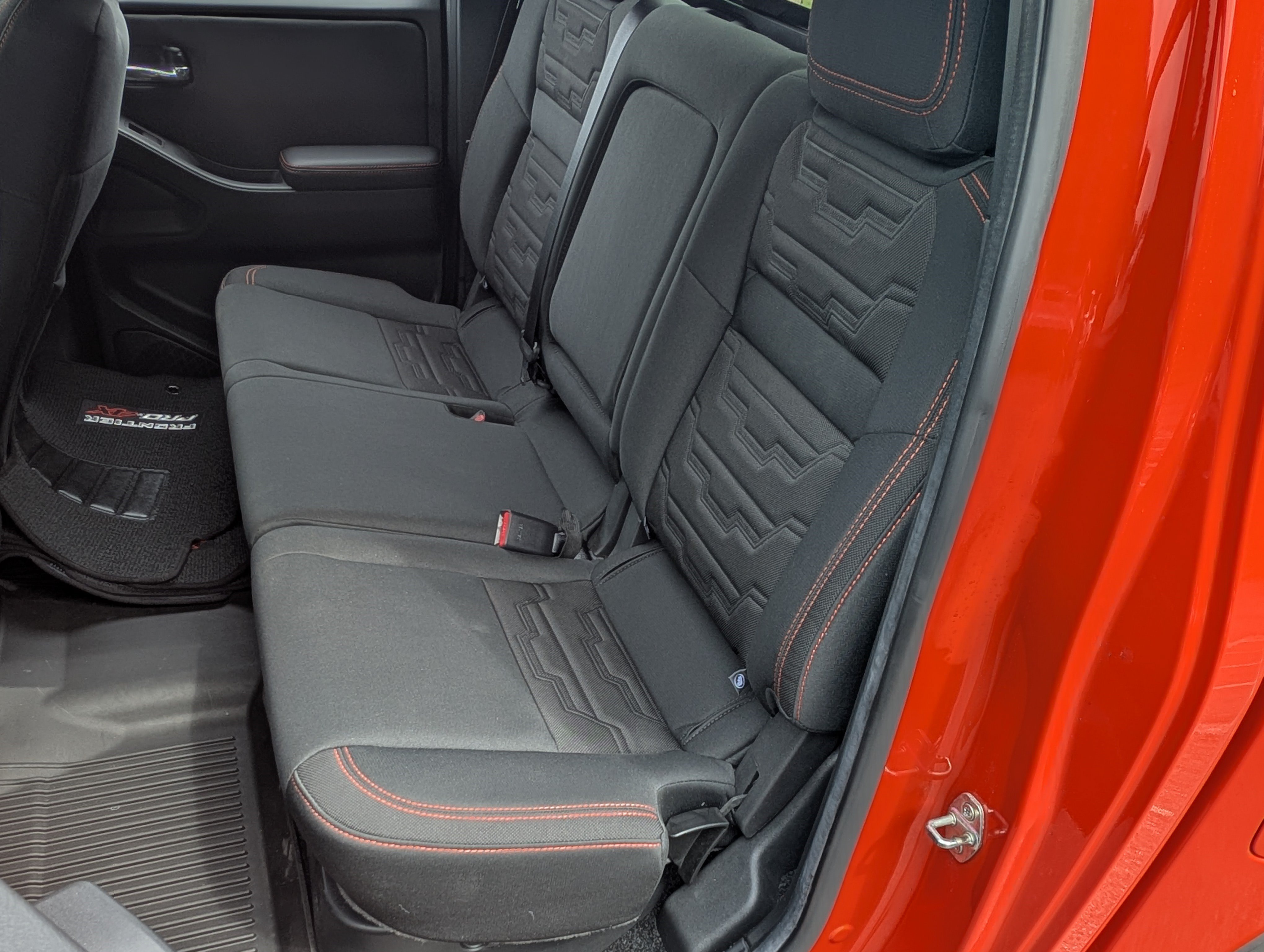 Used 2025 Nissan Frontier PRO-4X w/ Interior Protection Package AWD/4WD image 17