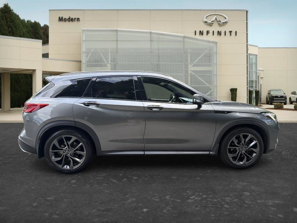 Used 2019 INFINITI QX50 Essential w/ Sensory Package AWD/4WD image 5