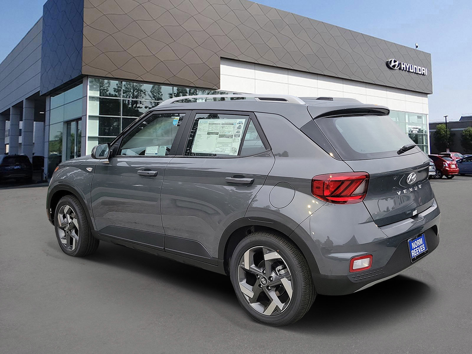 New 2026 Hyundai Venue SEL FWD image 2