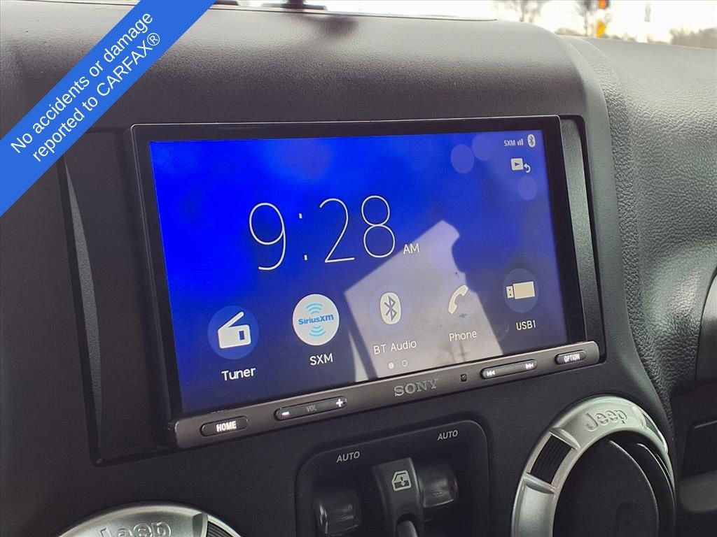 Used 2016 Jeep Wrangler Unlimited Rubicon image 26