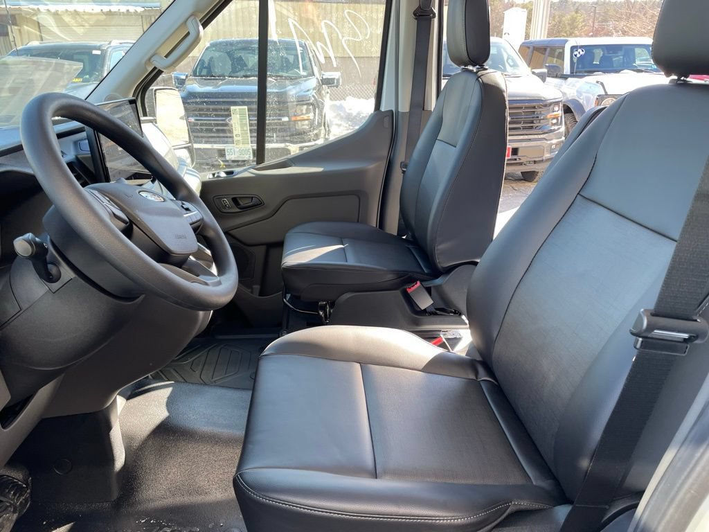 New 2026 Ford Transit 250 148 Medium Roof RWD image 8