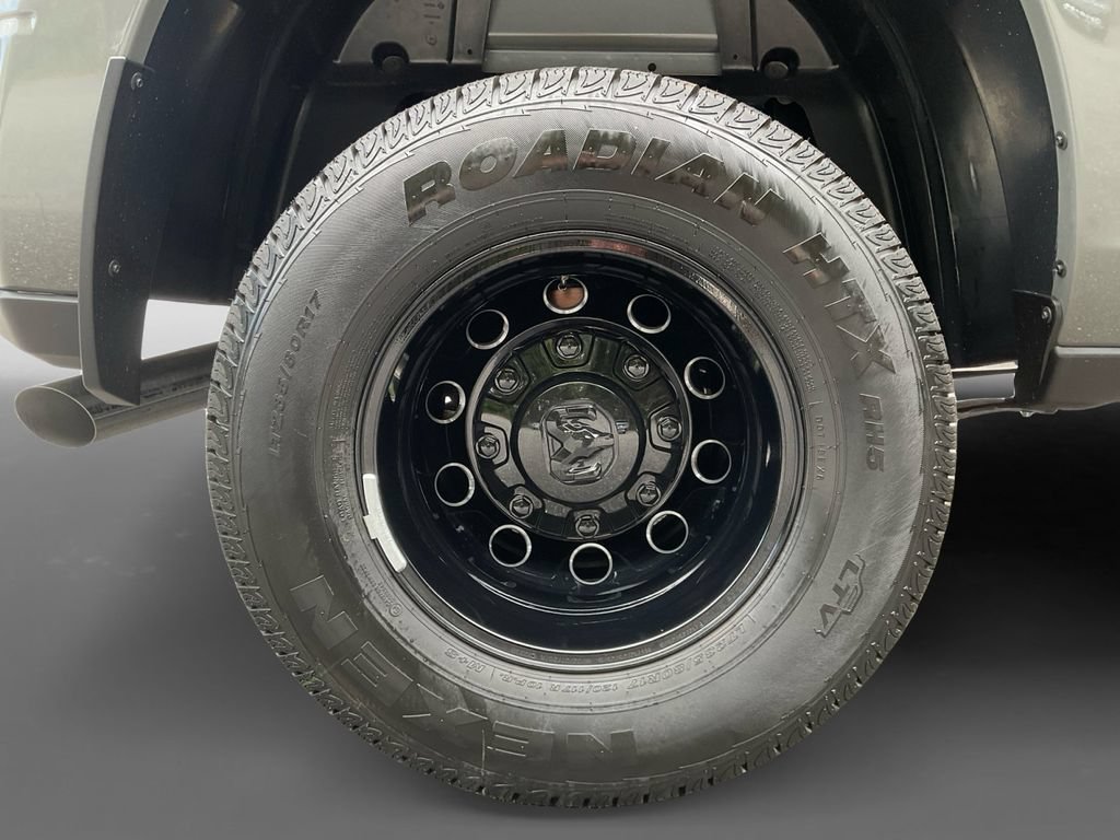 New 2027 RAM 3500 Big Horn AWD/4WD image 10