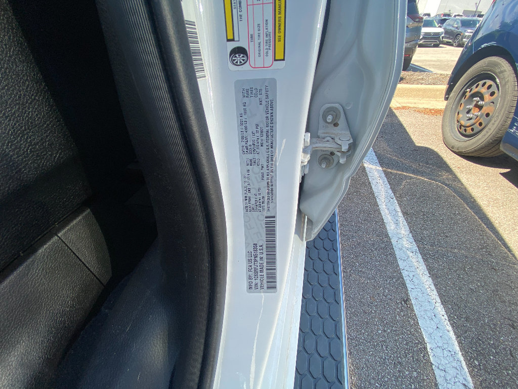 Used 2023 RAM 1500 Laramie AWD/4WD image 37
