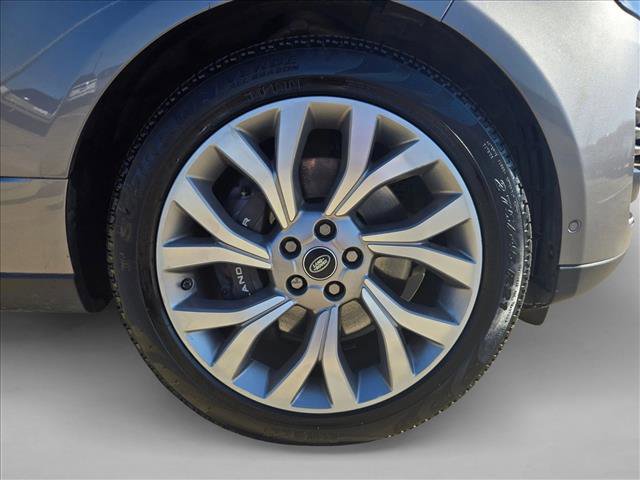 Used 2020 Land Rover Range Rover HSE image 20