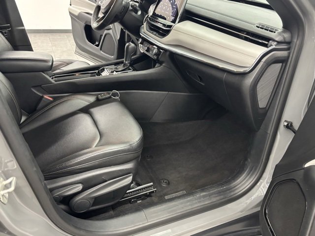 Used 2024 Jeep Compass Limited image 30