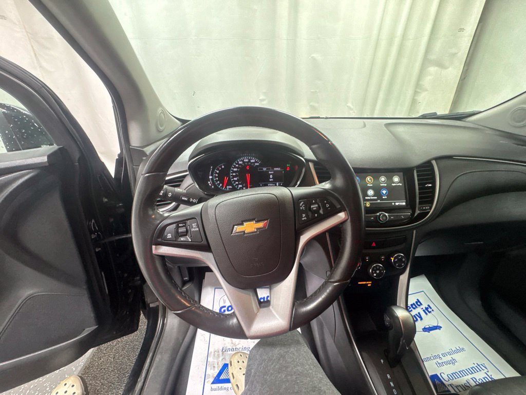 Used 2019 Chevrolet Trax LT w/ LT Convenience Package AWD/4WD image 23