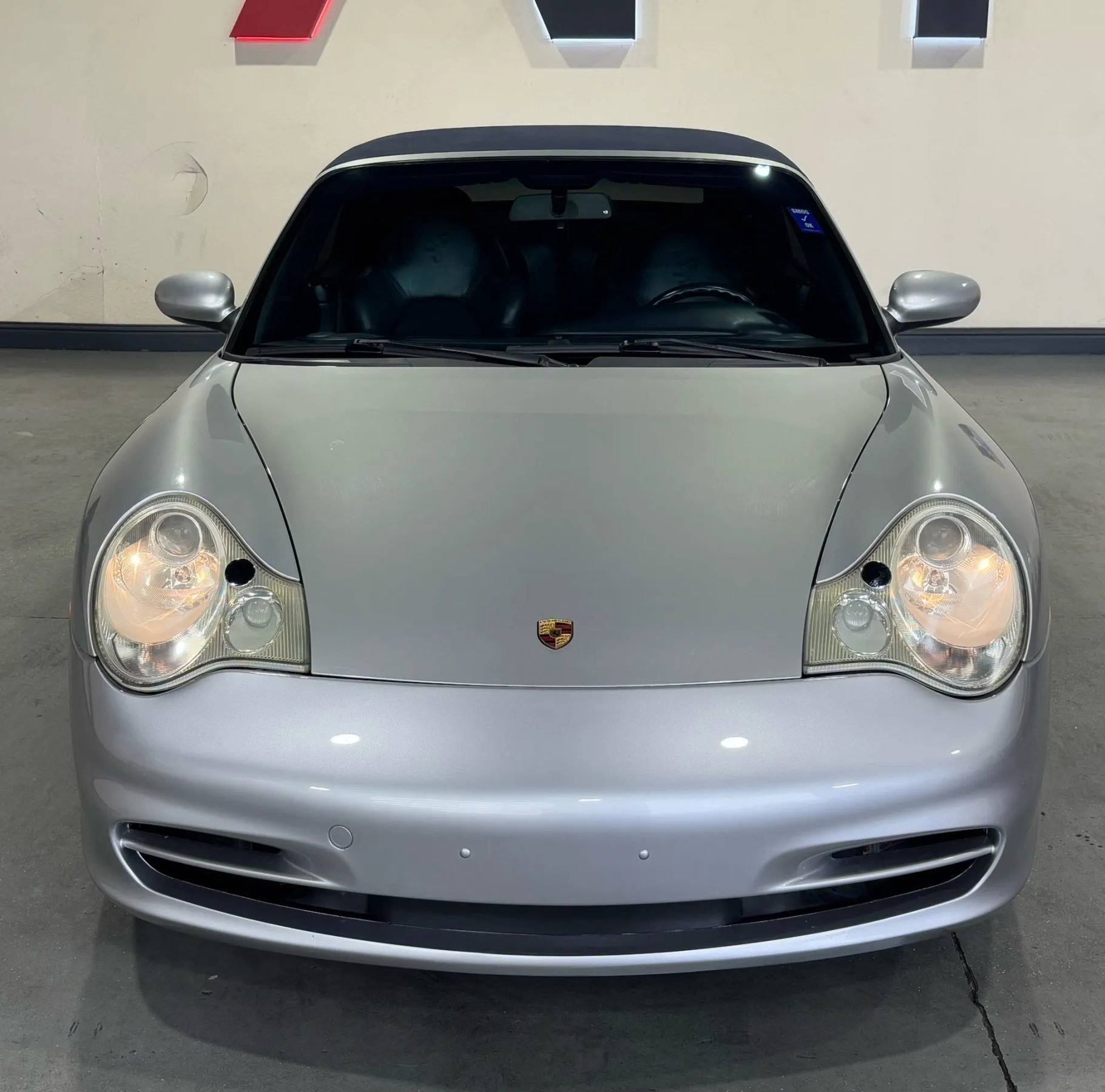 Used 2004 Porsche 911 Carrera image 3