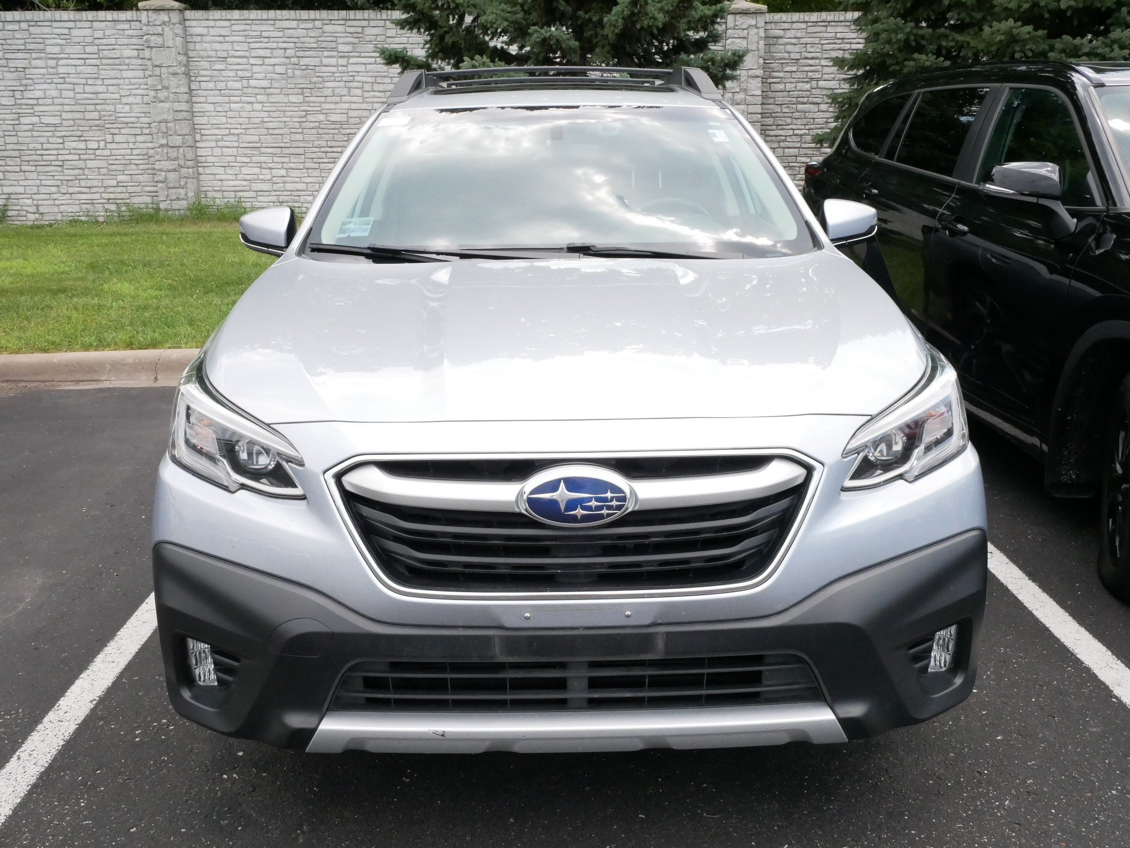 Used 2021 Subaru Outback Limited XT w/ Tech Package 2 AWD/4WD image 2