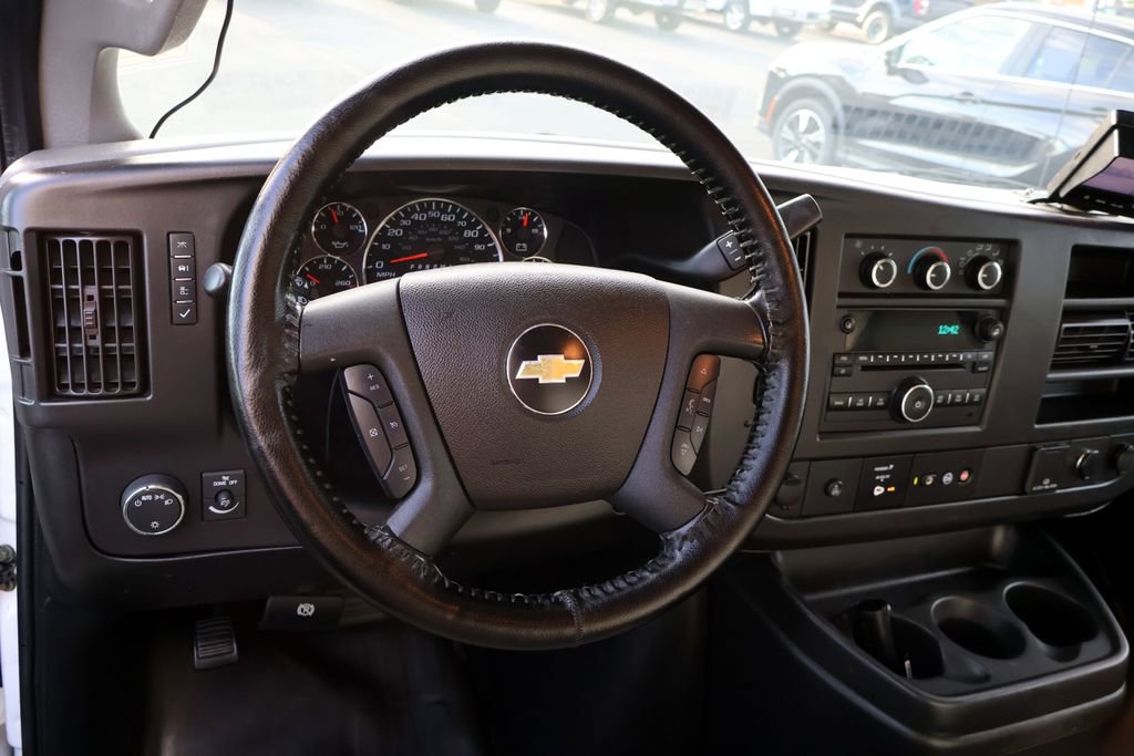 Used 2021 Chevrolet Express 3500 w/ Power Convenience Package image 4