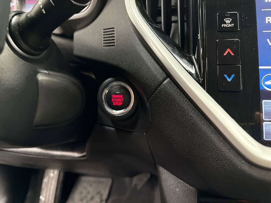 Used 2023 Subaru Ascent Limited image 31