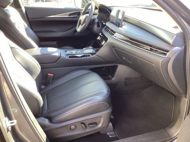 Certified 2023 INFINITI QX60 Luxe w/ Cargo Package image 31