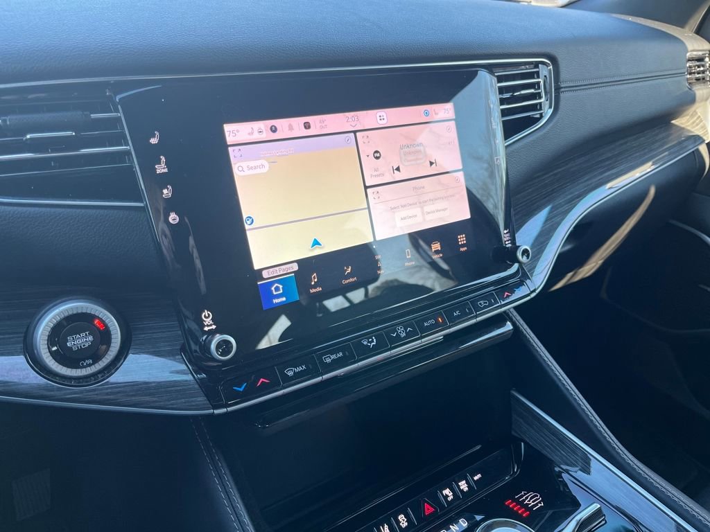 Used 2022 Jeep Wagoneer Series III w/ Flexible Seating Group image 15