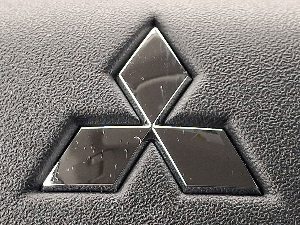New 2026 Mitsubishi Outlander SE AWD/4WD image 11