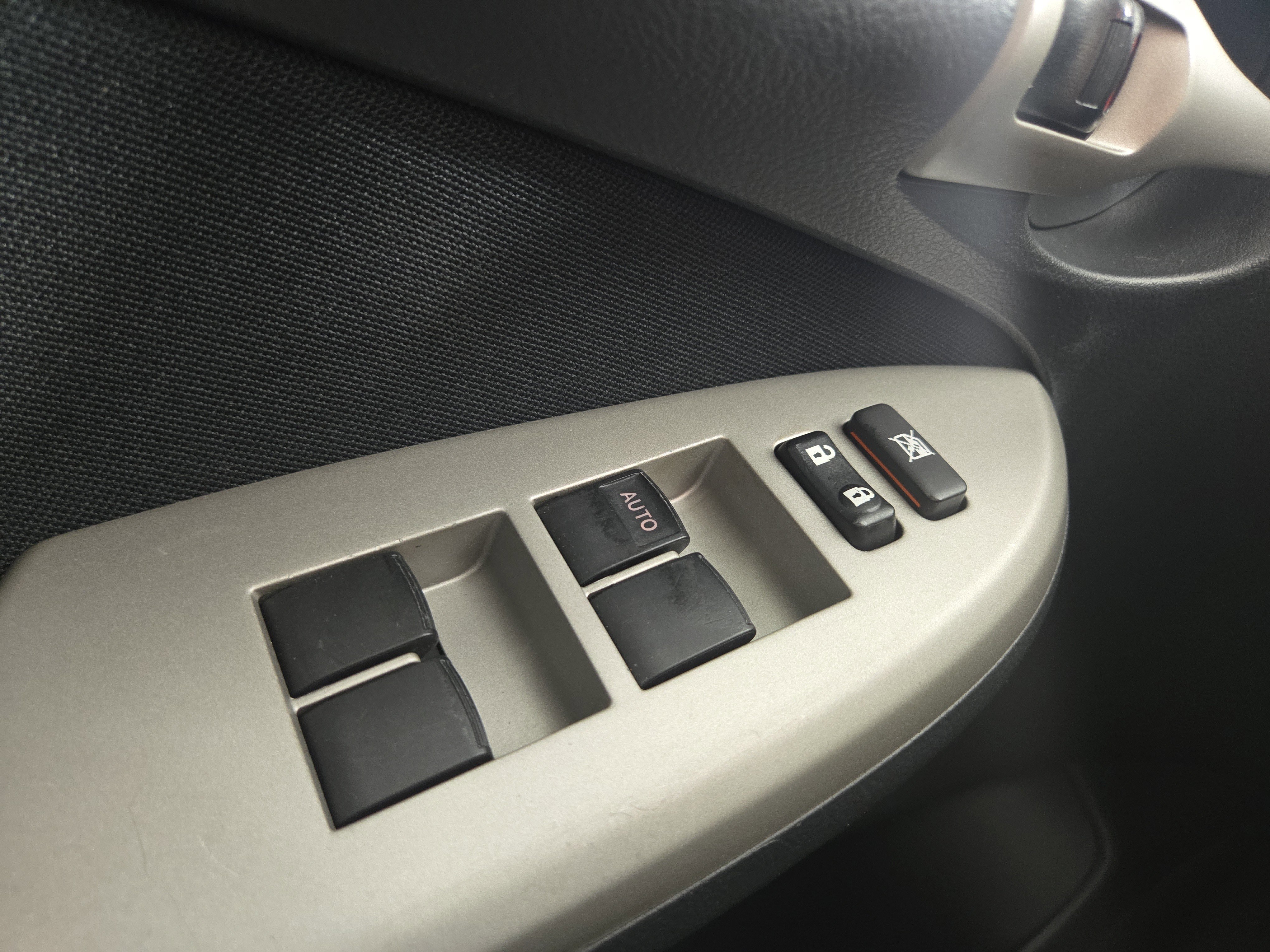 Used 2013 Toyota Corolla S w/ Premium Pkg image 28