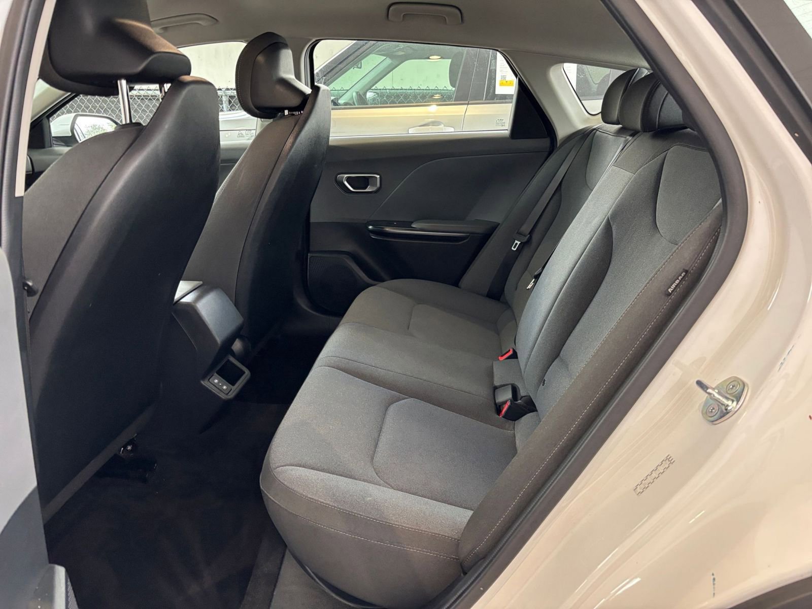 Used 2025 Kia K4 FWD image 27