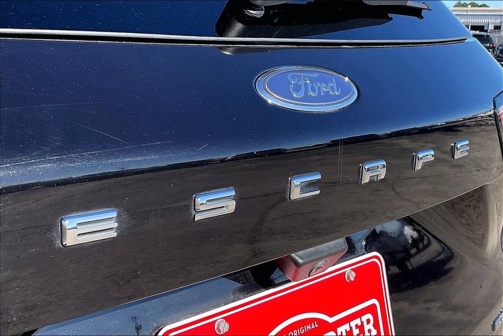 Certified 2021 Ford Escape SE w/ Cold Weather Package image 25