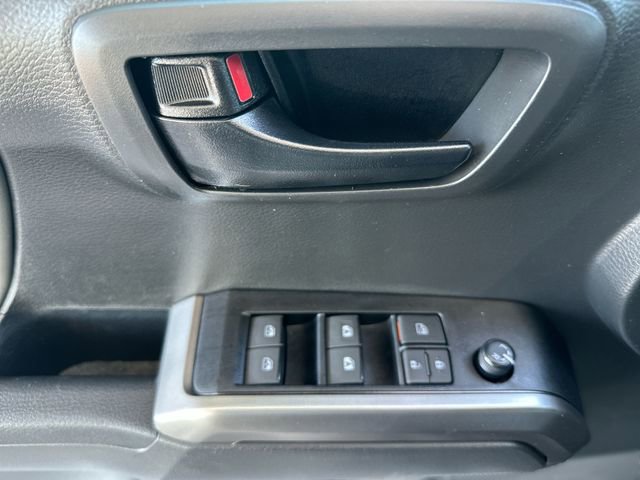 Used 2023 Toyota Tacoma SR5 w/ Technology Package AWD/4WD image 14