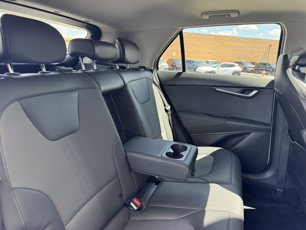 Used 2024 Kia Niro EX Touring FWD image 40