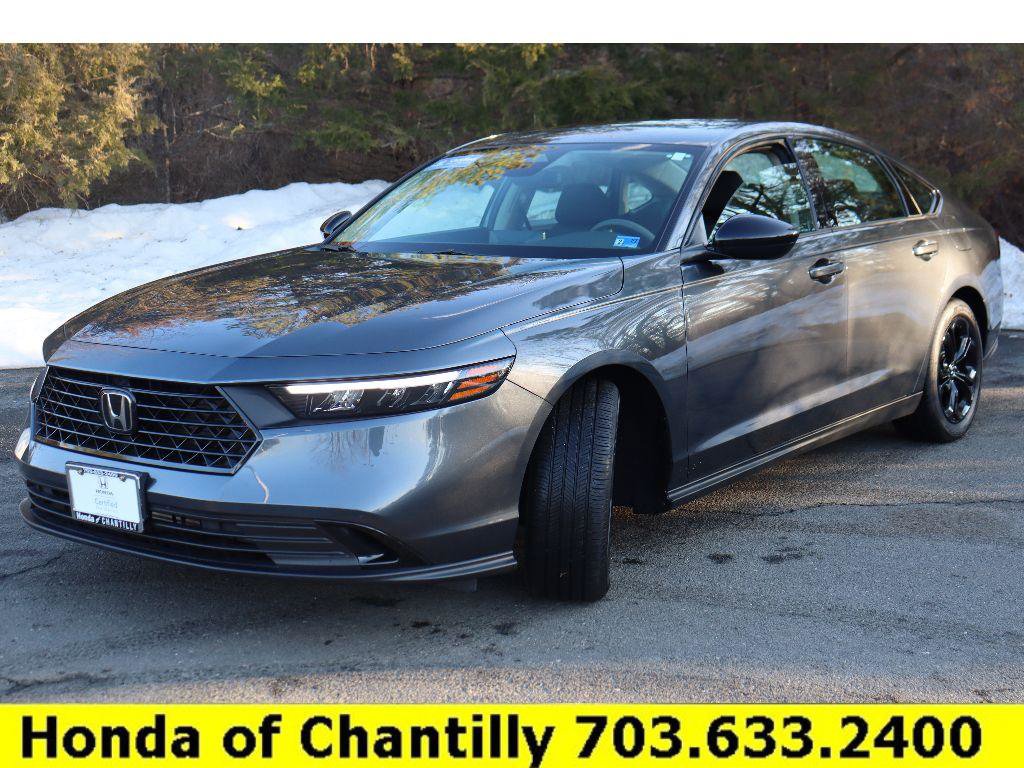 Used 2025 Honda Accord SE image 3