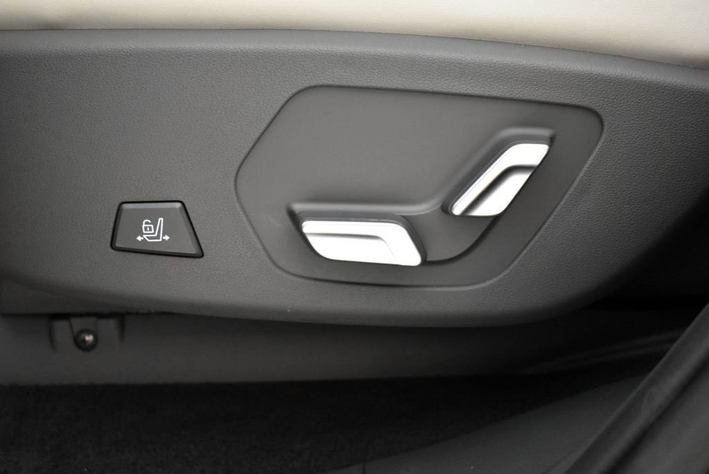 Used 2024 Hyundai Santa Fe Calligraphy image 25