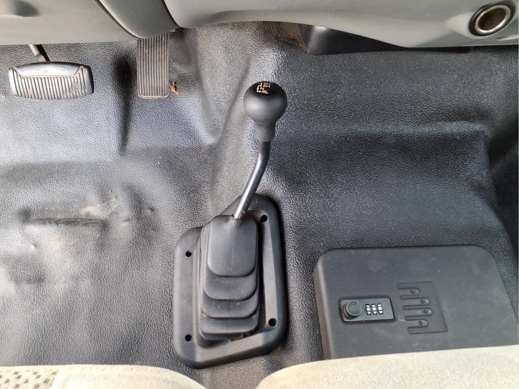 Used 2006 Ford F350 XLT AWD/4WD image 24