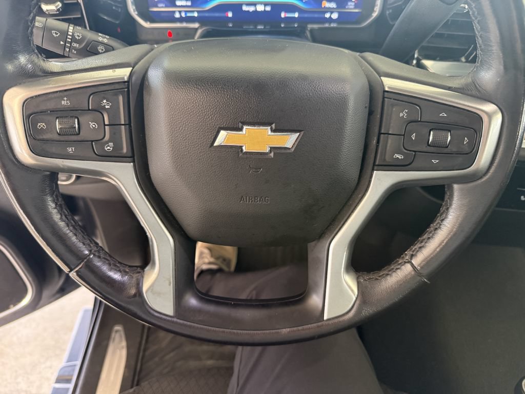 Used 2022 Chevrolet Silverado 1500 LT AWD/4WD image 45