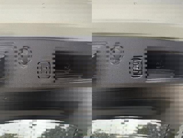 Used 2022 Chevrolet Equinox RS image 33