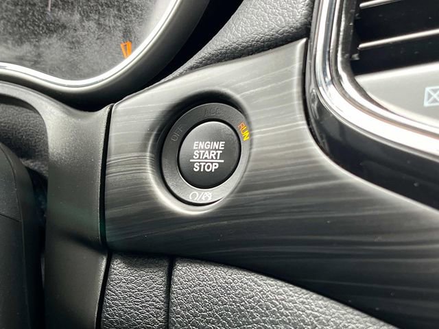 Used 2022 Jeep Grand Cherokee Laredo E image 21