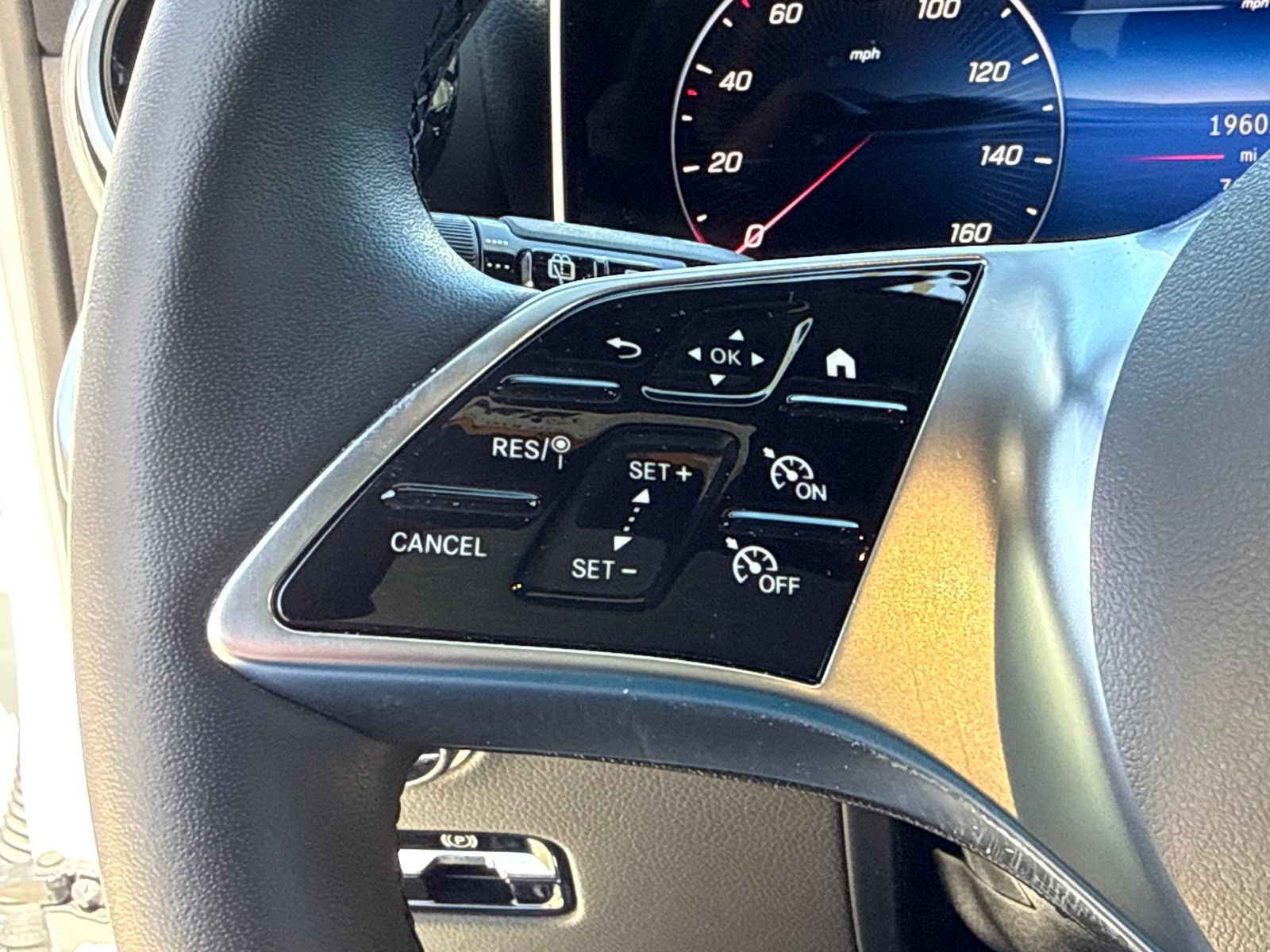 Used 2026 Mercedes-Benz GLC 300 image 33