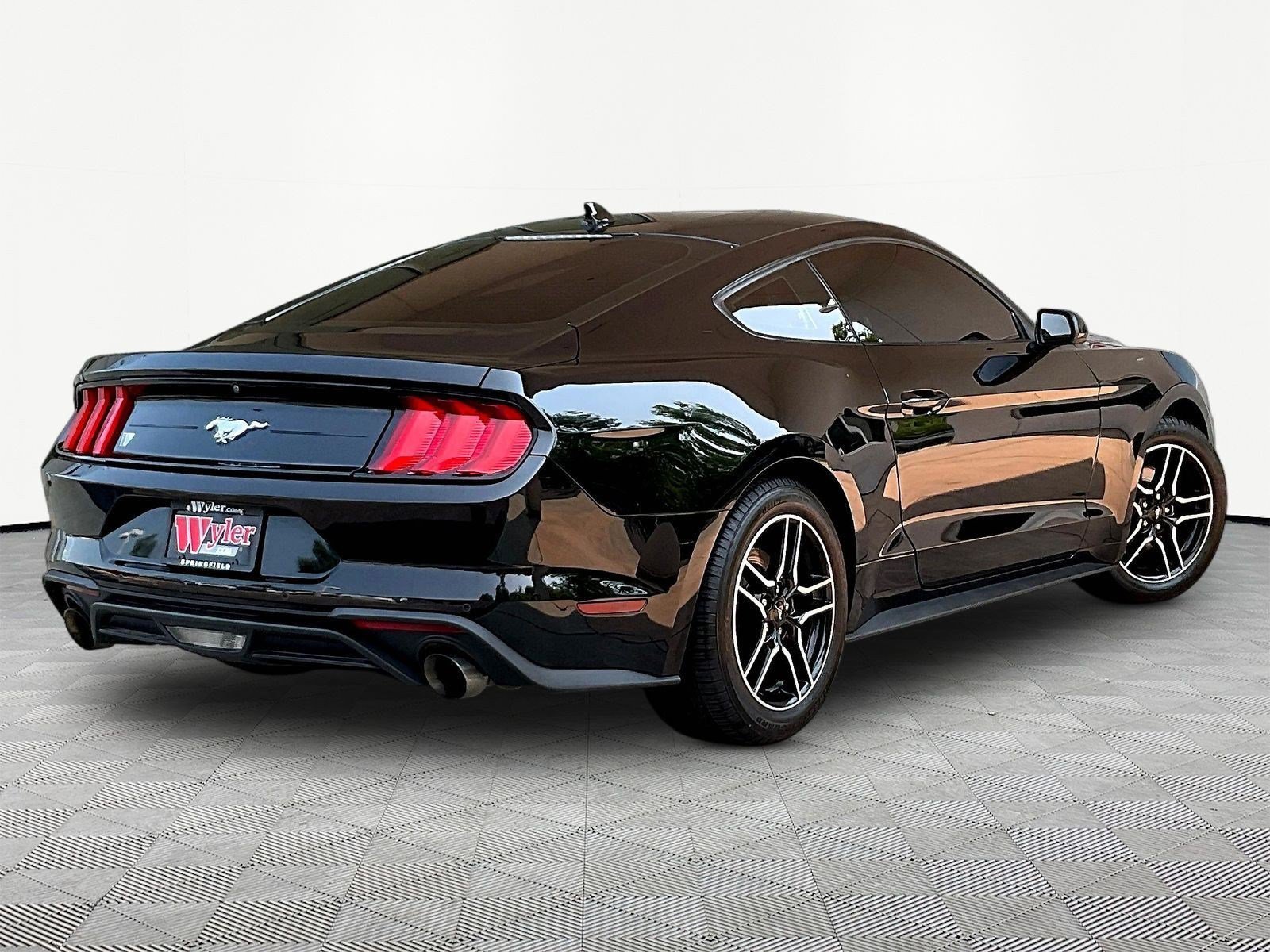 Used 2021 Ford Mustang Coupe w/ Equipment Group 101A RWD image 6
