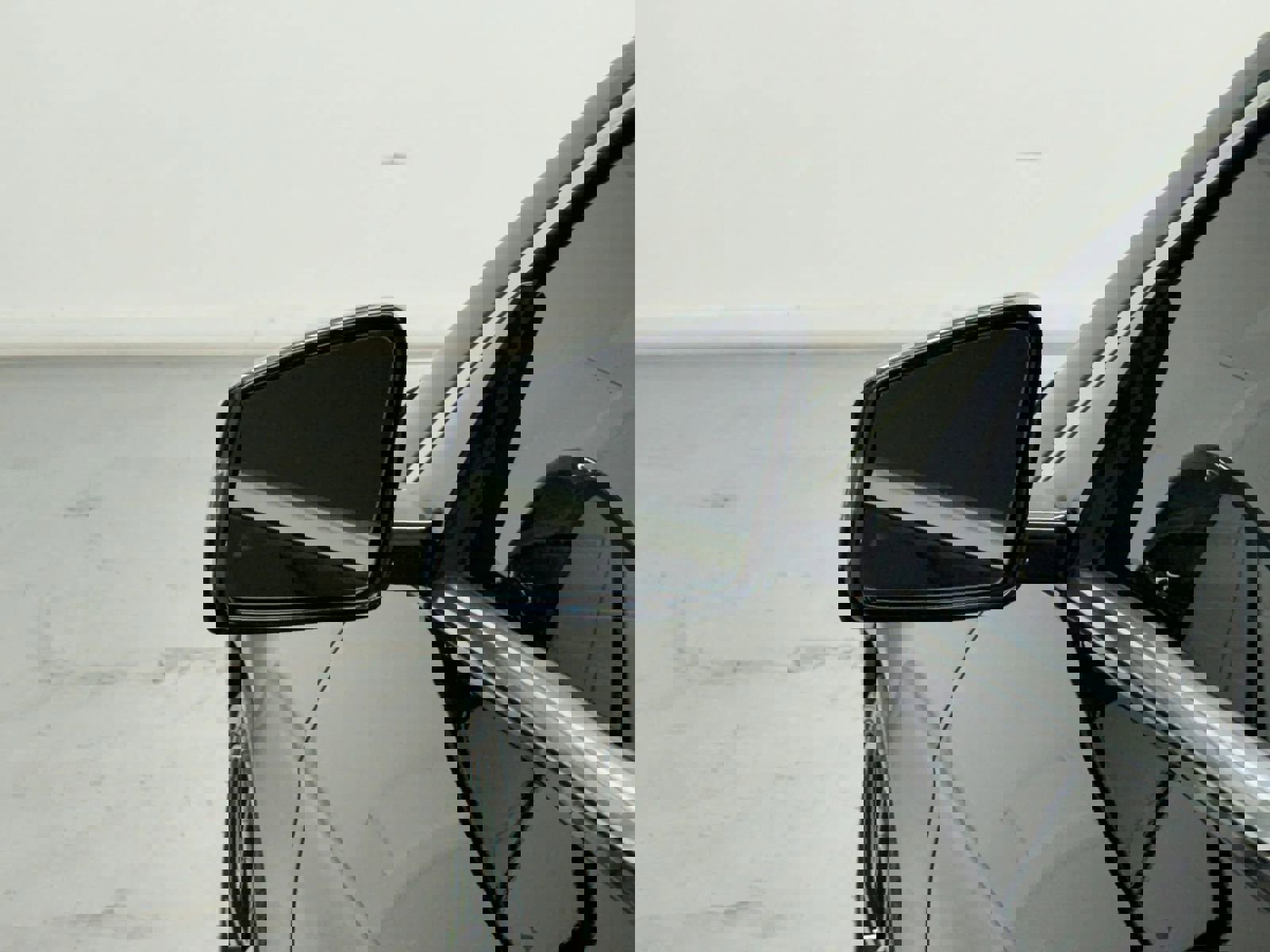 Used 2017 Mercedes-Benz E 400 4MATIC Coupe image 28