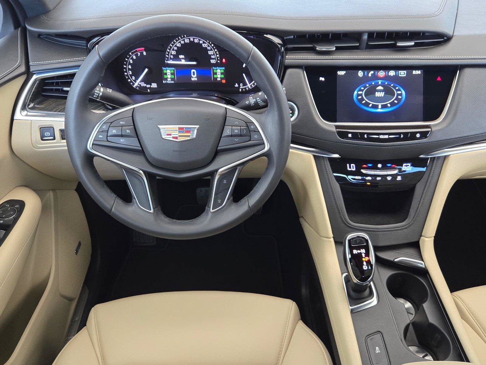 Used 2018 Cadillac XT5 FWD image 13