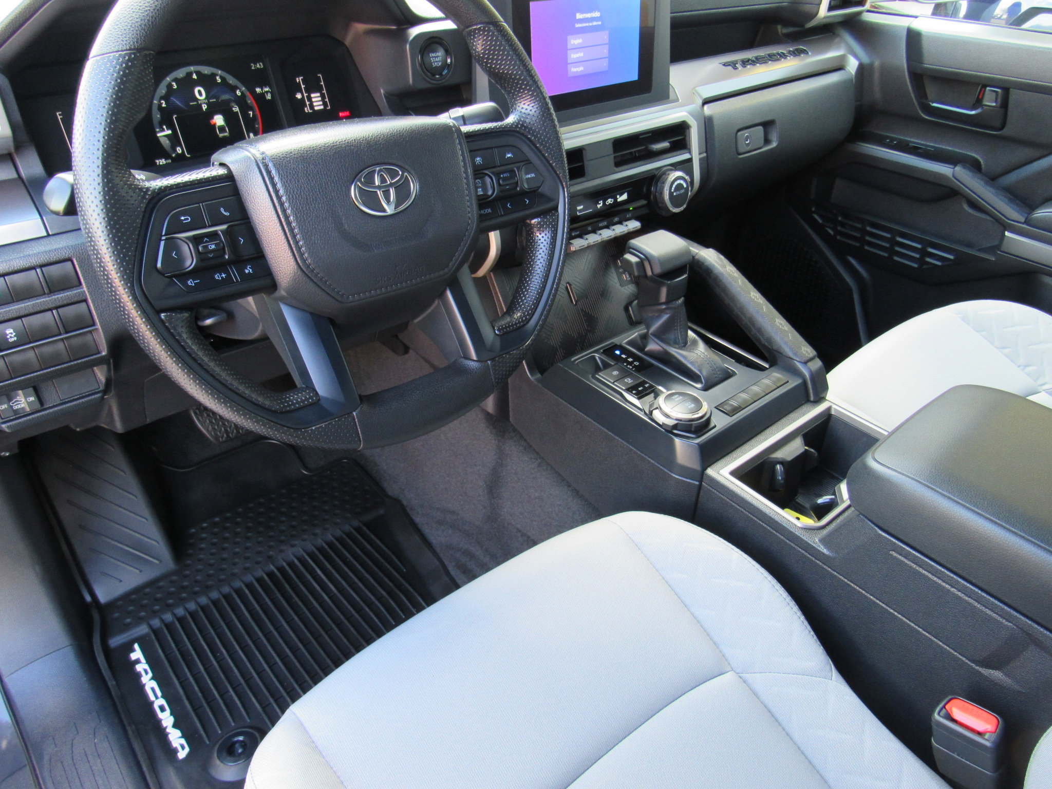 Used 2025 Toyota Tacoma SR5 image 10