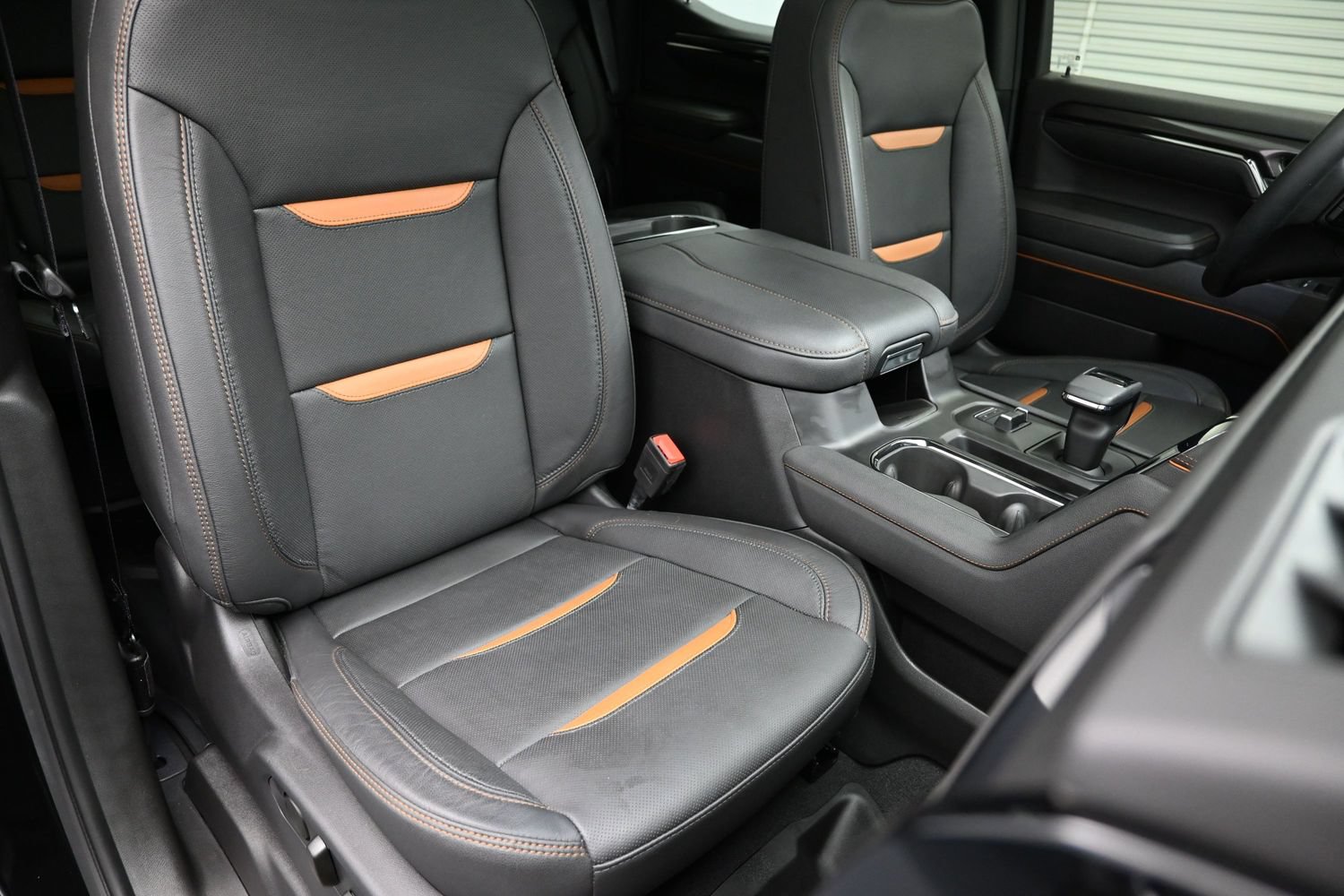 Used 2024 GMC Sierra 1500 AT4 w/ AT4 Preferred Package AWD/4WD image 41