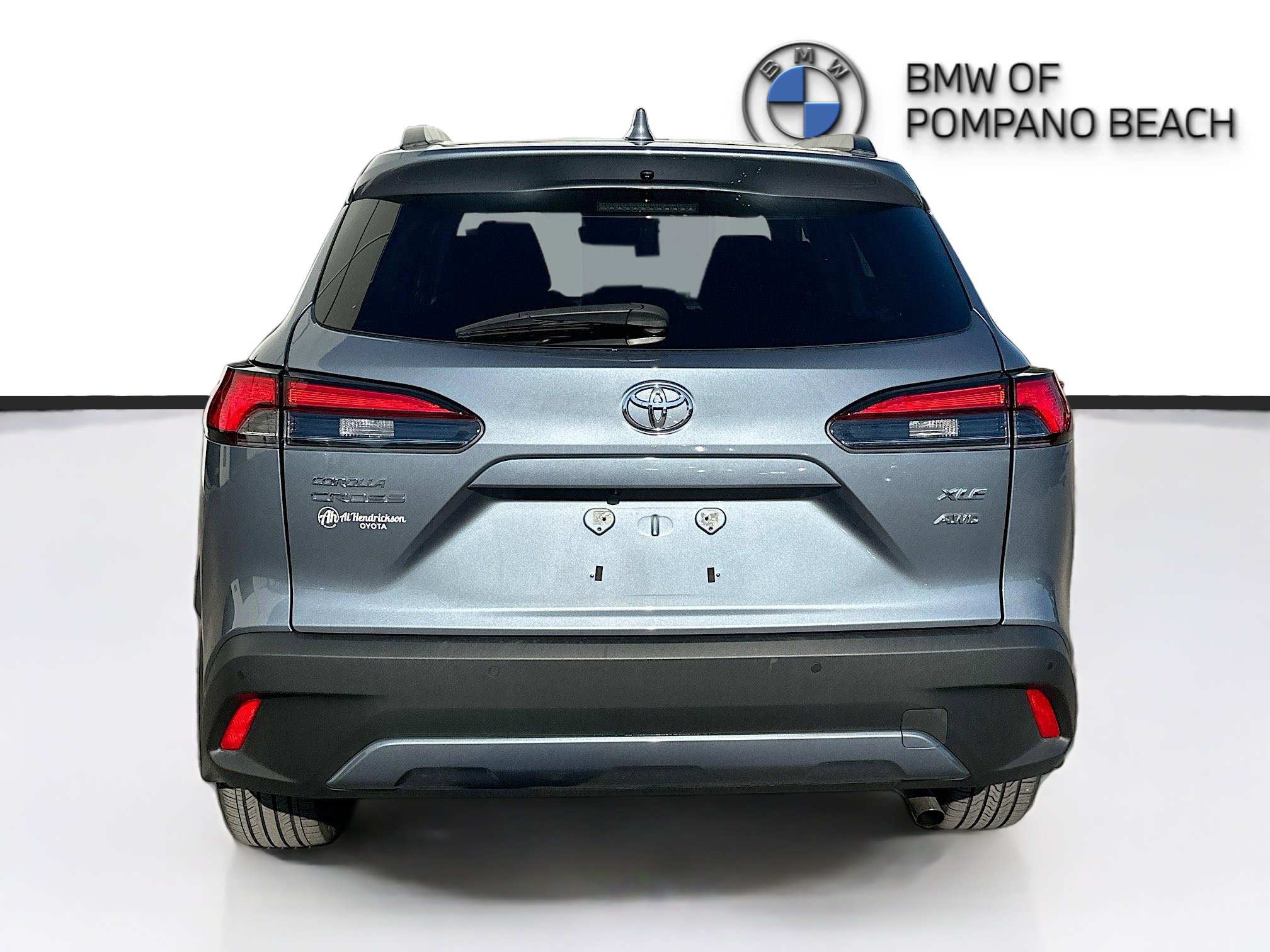 Used 2024 Toyota Corolla Cross XLE w/ Convenience Package image 6