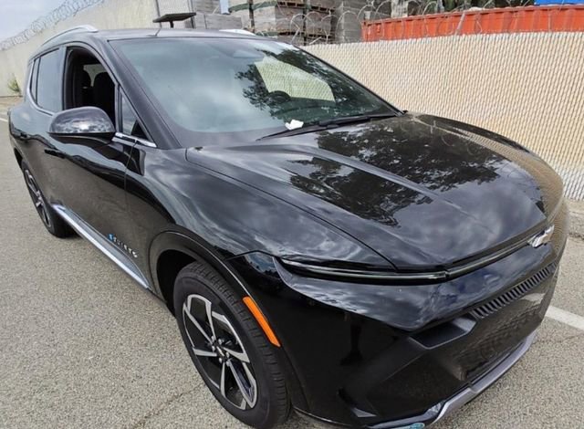 Used 2025 Chevrolet Equinox EV LT w/ Convenience Package image 2