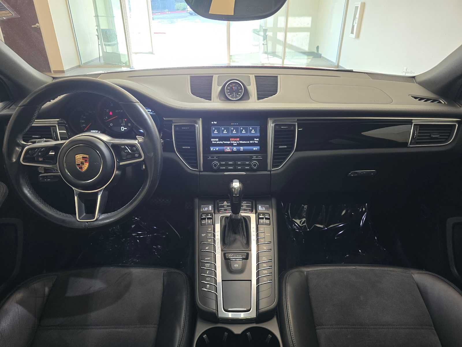 Used 2017 Porsche Macan GTS AWD/4WD image 10