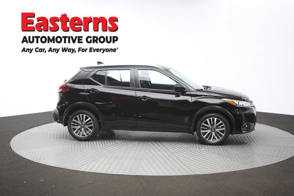Used 2023 Nissan Kicks SV FWD image 44