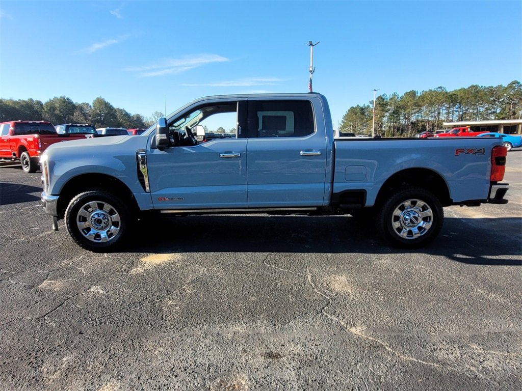 New 2026 Ford F350 Lariat w/ Lariat Premium Package image 3