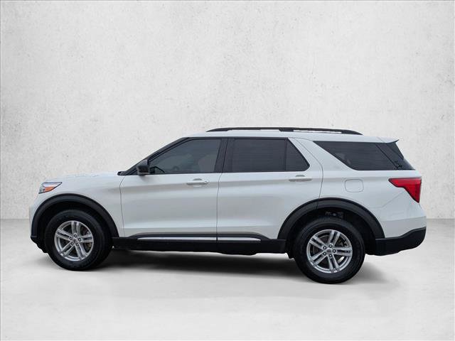 Used 2022 Ford Explorer XLT AWD/4WD image 9