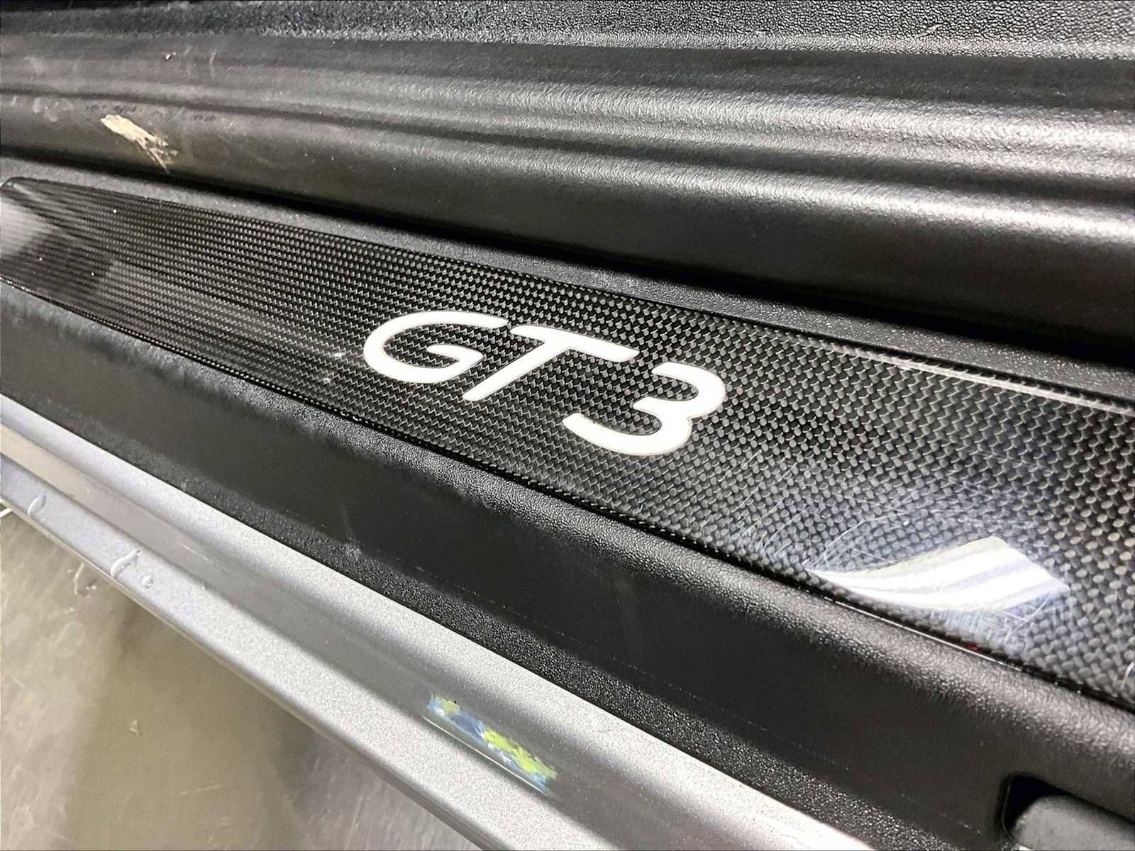 Used 2018 Porsche 911 GT3 image 39