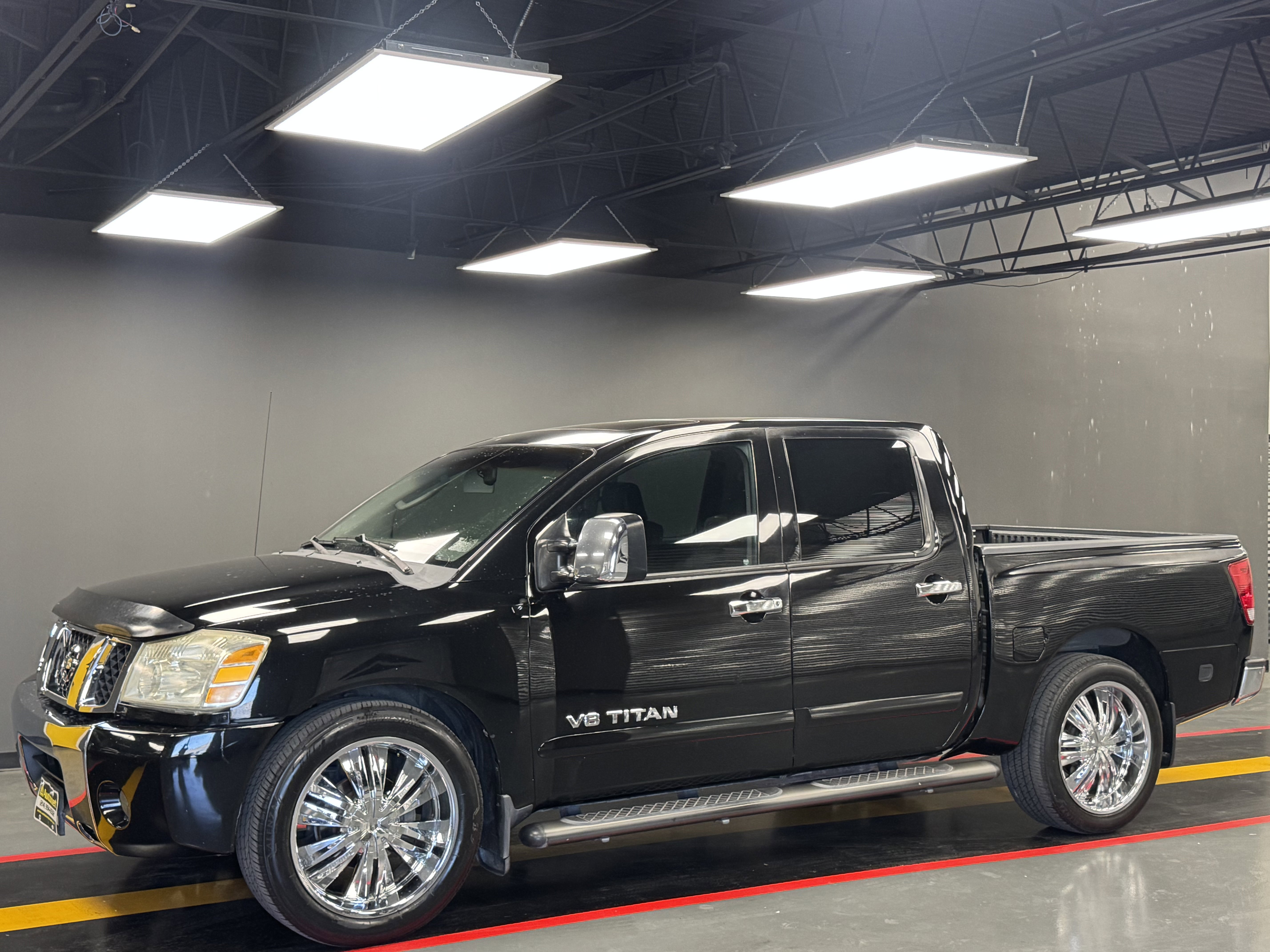 Used 2006 Nissan Titan LE w/ (S01) Side-Airbag Pkg w/ VDC image 1