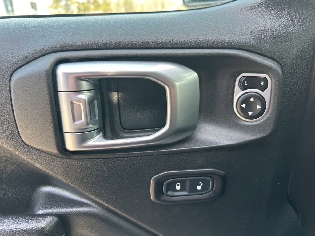 Used 2018 Jeep Wrangler Unlimited Sport S image 16