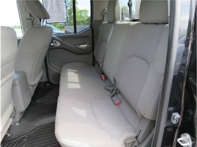 Used 2021 Nissan Frontier SV w/ SV Utility Package AWD/4WD image 6