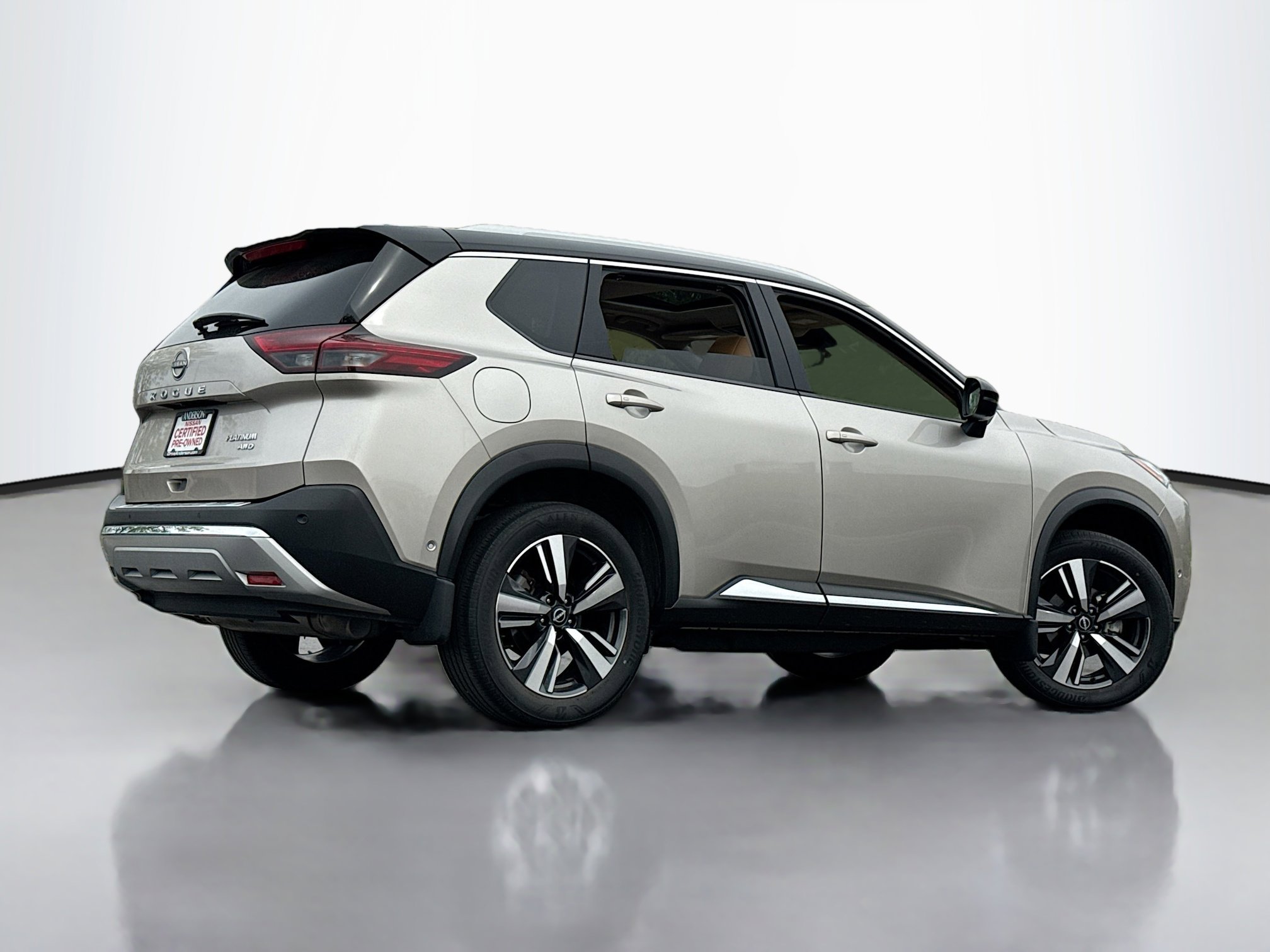 Certified 2022 Nissan Rogue Platinum w/ Head-Up Display Package AWD/4WD image 2