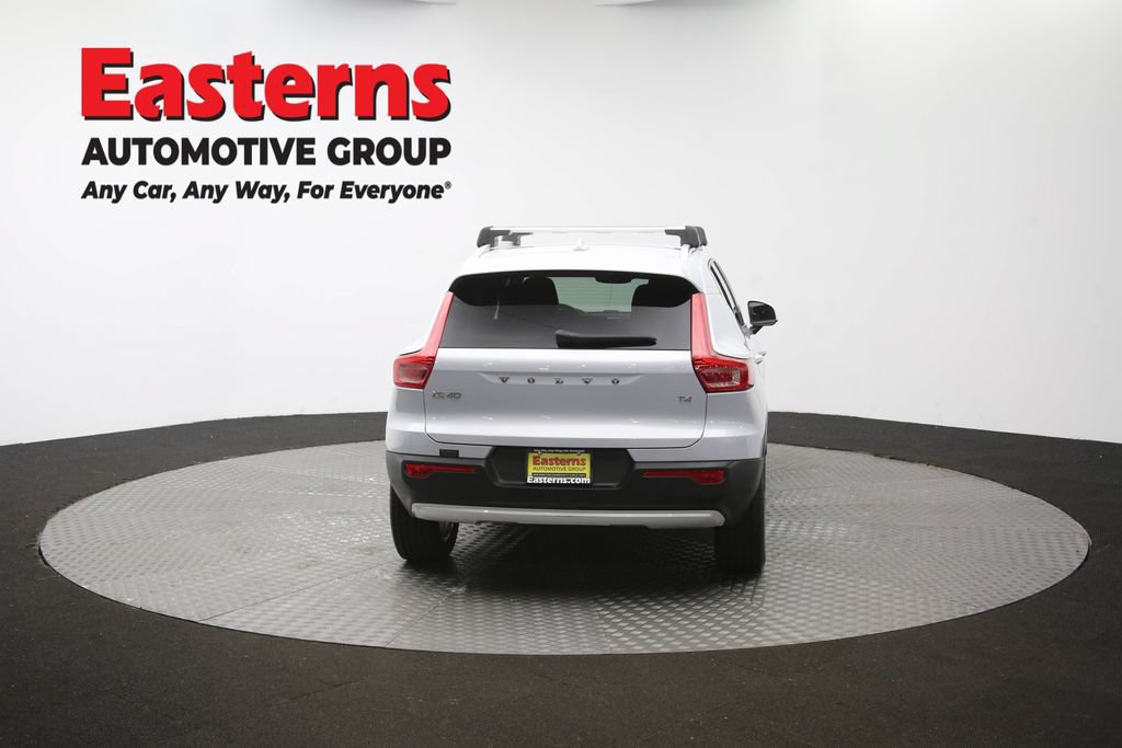 Used 2021 Volvo XC40 T4 Momentum FWD image 36
